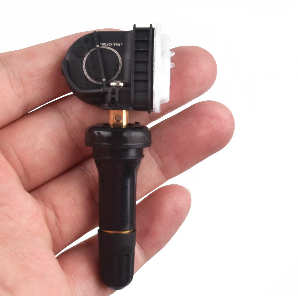 433MHz TPMS Tire Pressure Sensor | Compatible with Opel Astra K 2016-2019 and Mokka 2 lifestyle view