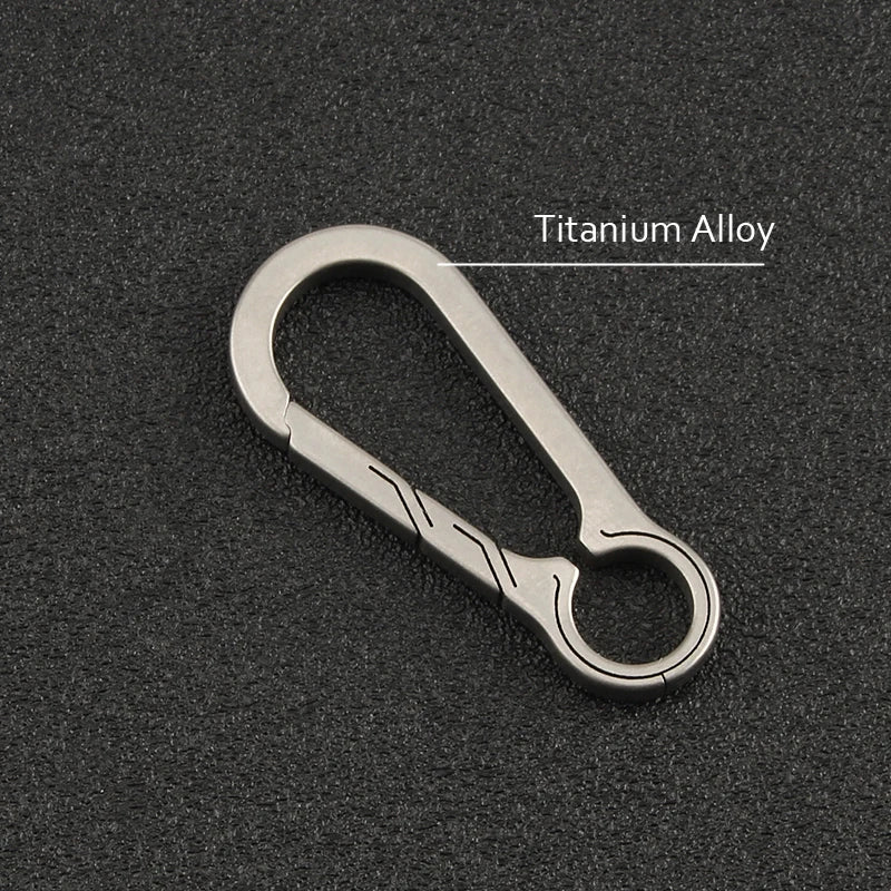 Titanium Buckles EDC Outdoor Tool Titanium Alloy Keychain Tiranium Buckle Key Ring Car A detail view
