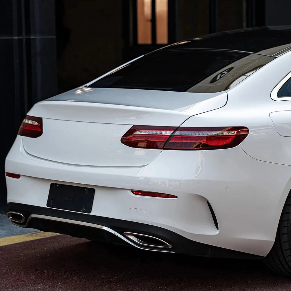 Bright White Vinyl Wrap Self-adhesive Auto Motorcycle Body Wrap Sticker Glossy White V close-up view