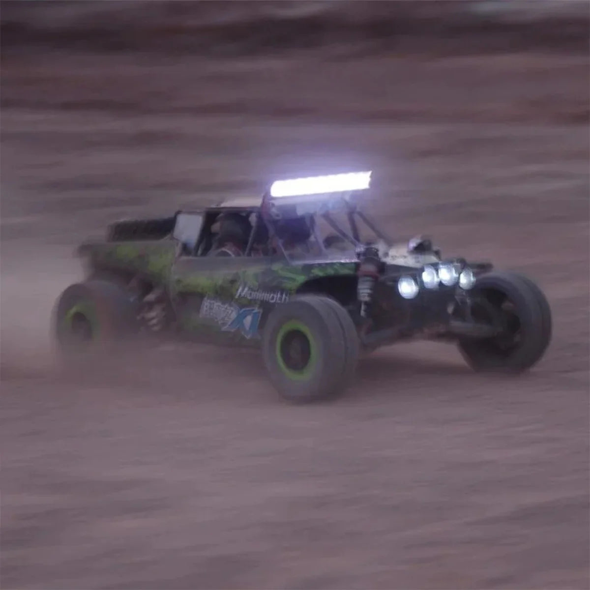 LED Light Bar Roof Lamp for 1/10 RC Crawler D90 YK4102 close-up view