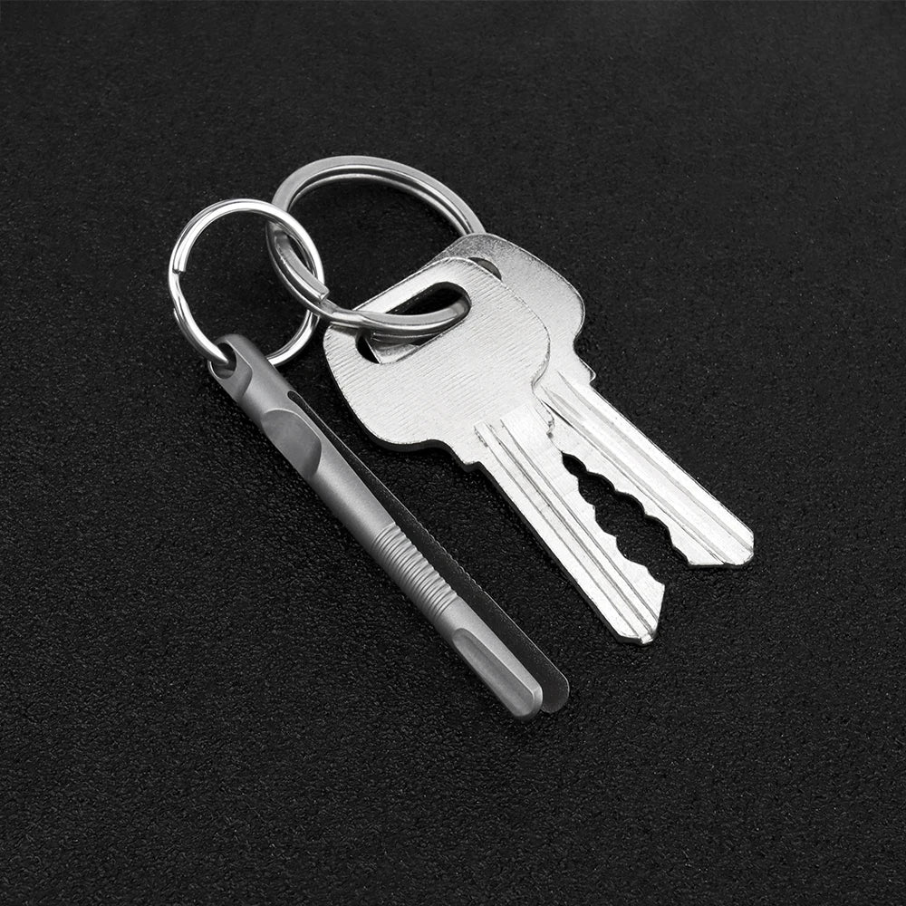 Mini Titanium Tweezers Small TC4 Titanium Alloy Clip Portable Tweezers Nipper EDC Outd close-up view