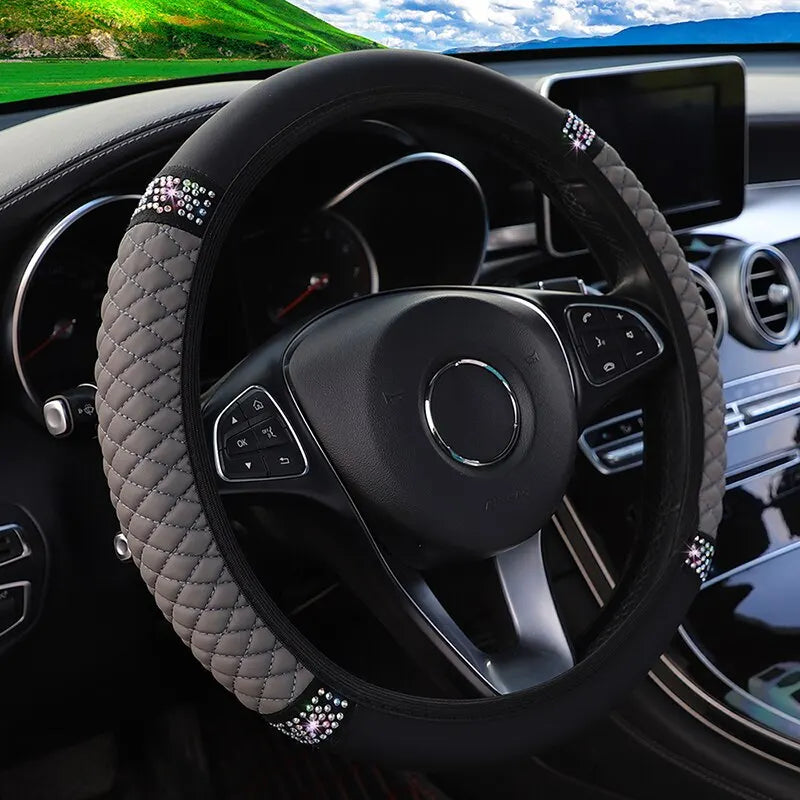 Steering Wheel Cover Without Inner Ring 37-38cm Faux Leather Diamond close-up view
