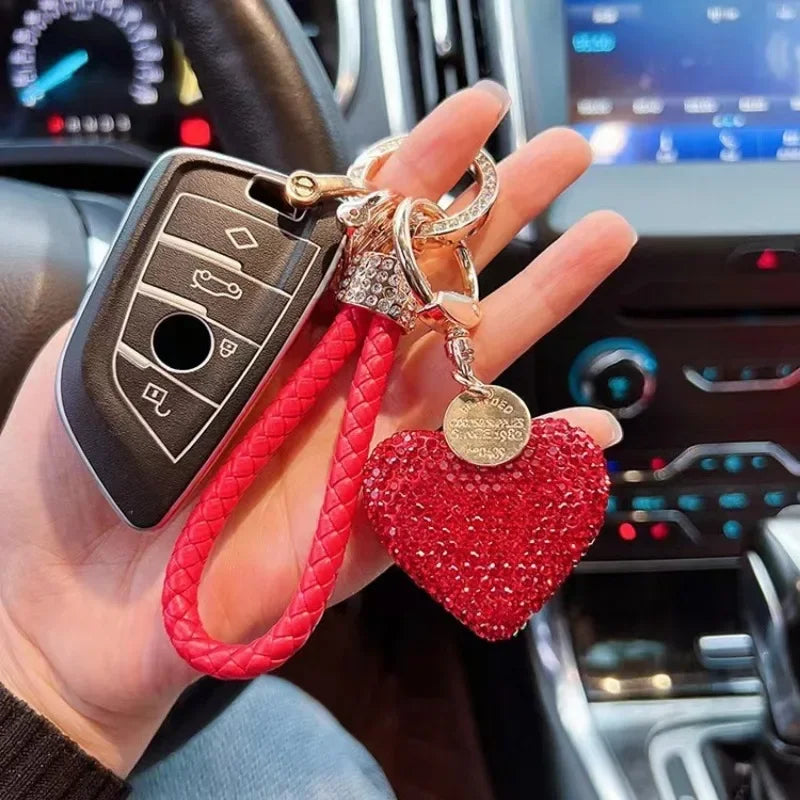 Clay Diamond Full Diamond Love Key Chain Studded Leather Rope Heart-shaped Car Bag Penda detail view