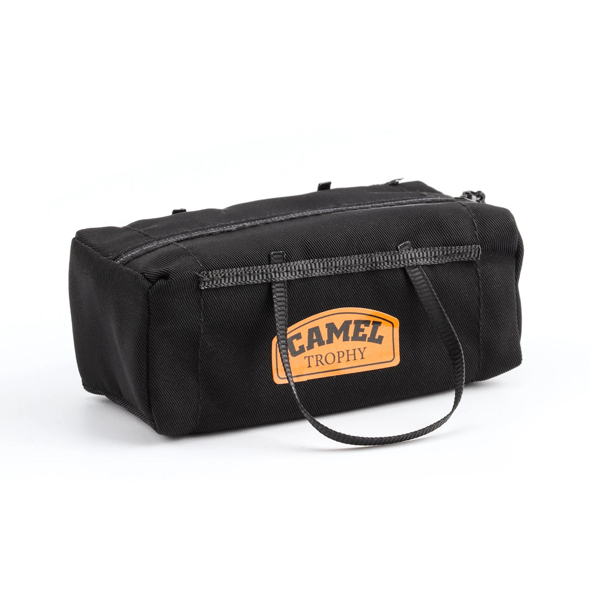 RC Crawler Roof Travel Bag Simulation Scale Luggage for SCX10 TRX4 WPL close-up view