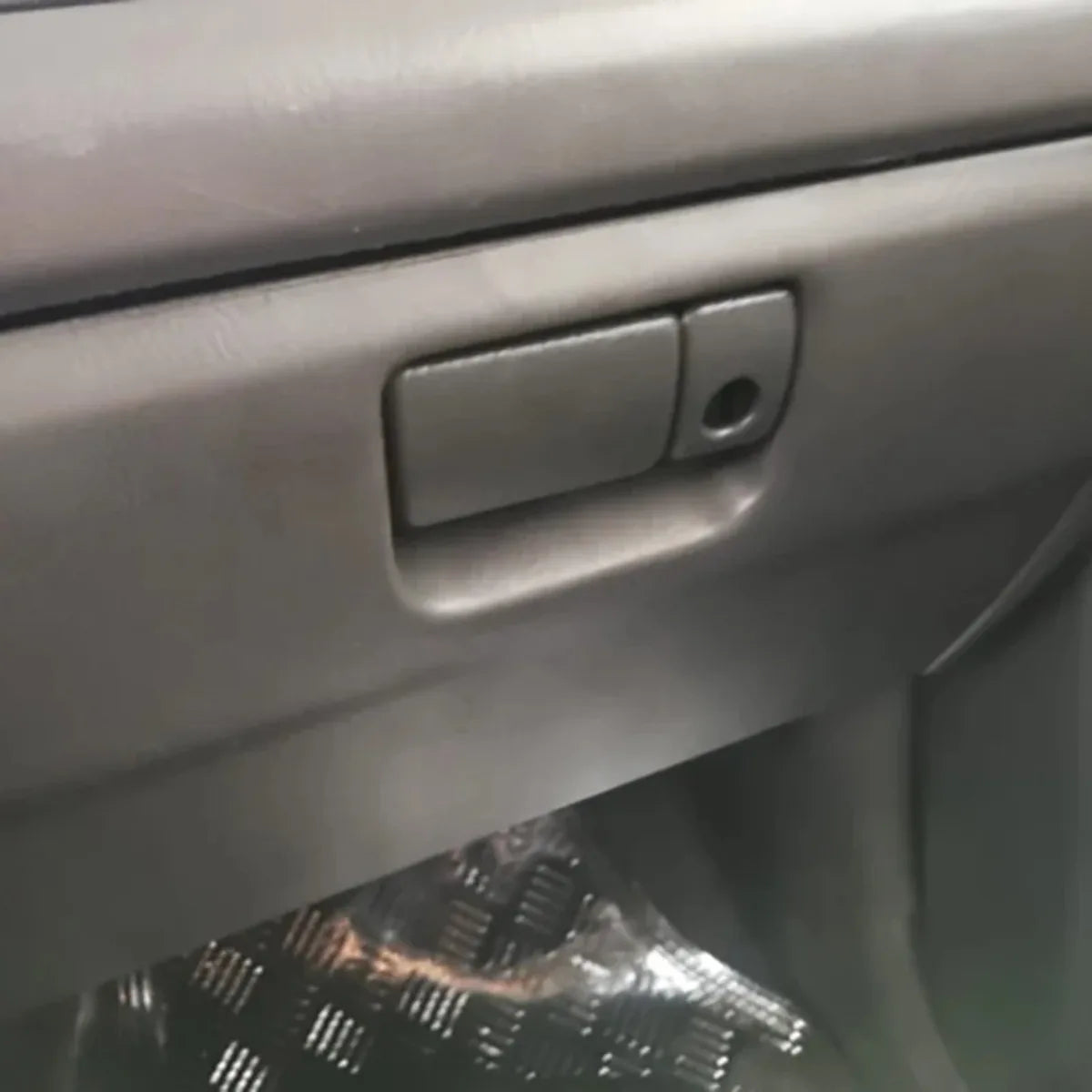 Car Glove Box Lock Latch Handle Toolbox lock For Chevrolet tracker Vitara Gray 734307 lifestyle view