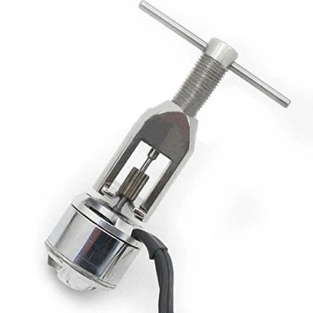 Motor Pinion Gear Puller Remover Iron Five Pins close-up view
