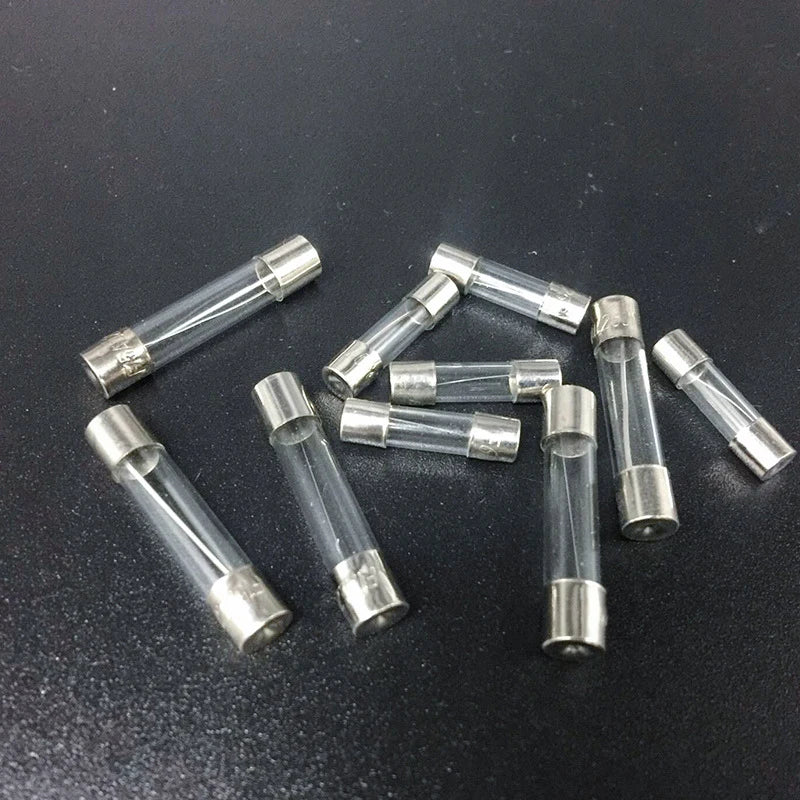 100/72pcs Car Fast-blow Glass Fuses Car Glass Tube Fuses 0.2-20A 0.5-30A Assorted Kit close-up view
