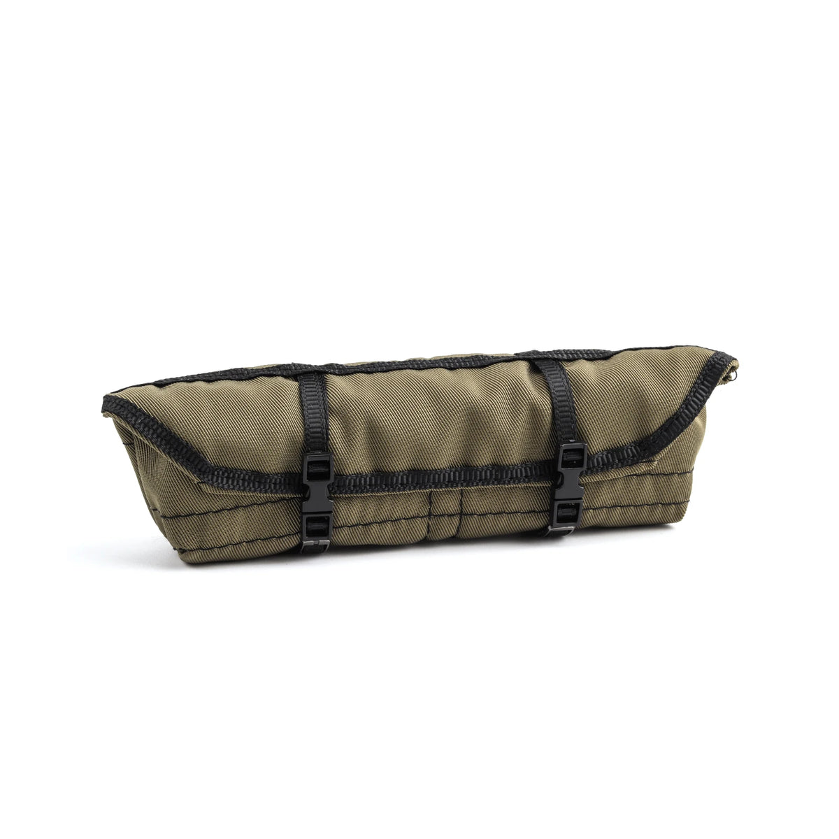RC Crawler Roof Travel Bag Simulation Scale Luggage for SCX10 TRX4 WPL close-up view