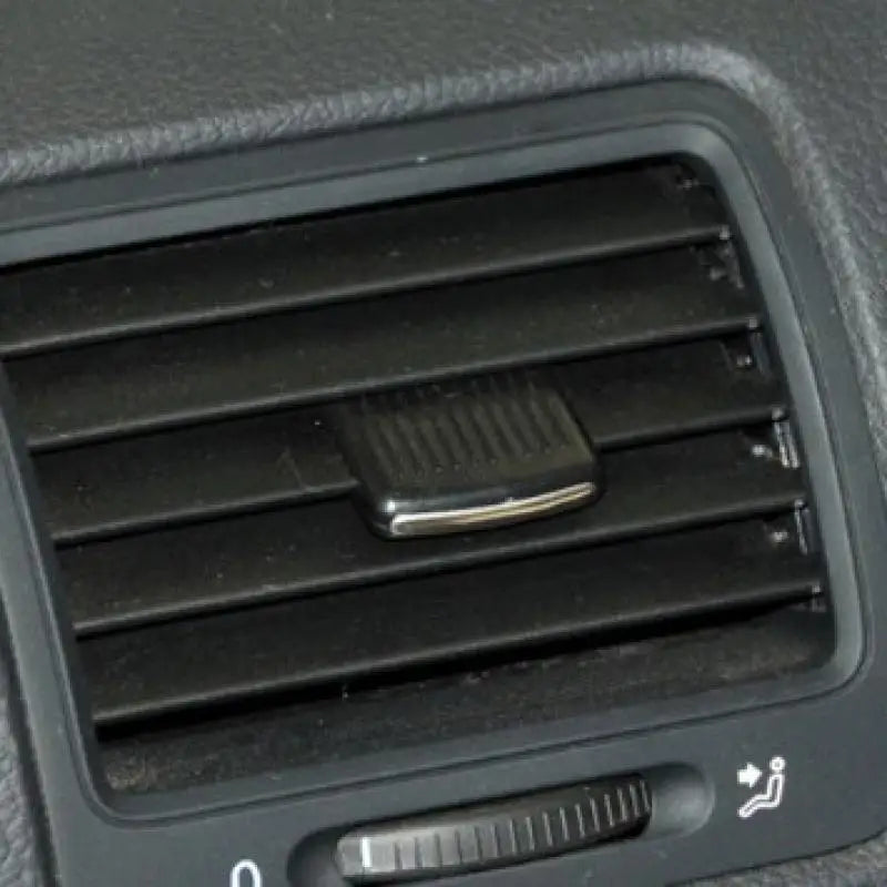 1 Piece For  A5 MK5 Golf 5  R32 Rabbit Sagitar 2006-2011 Car Front Dash A/C Air Conditioning Vent Outlet Adjust Clip