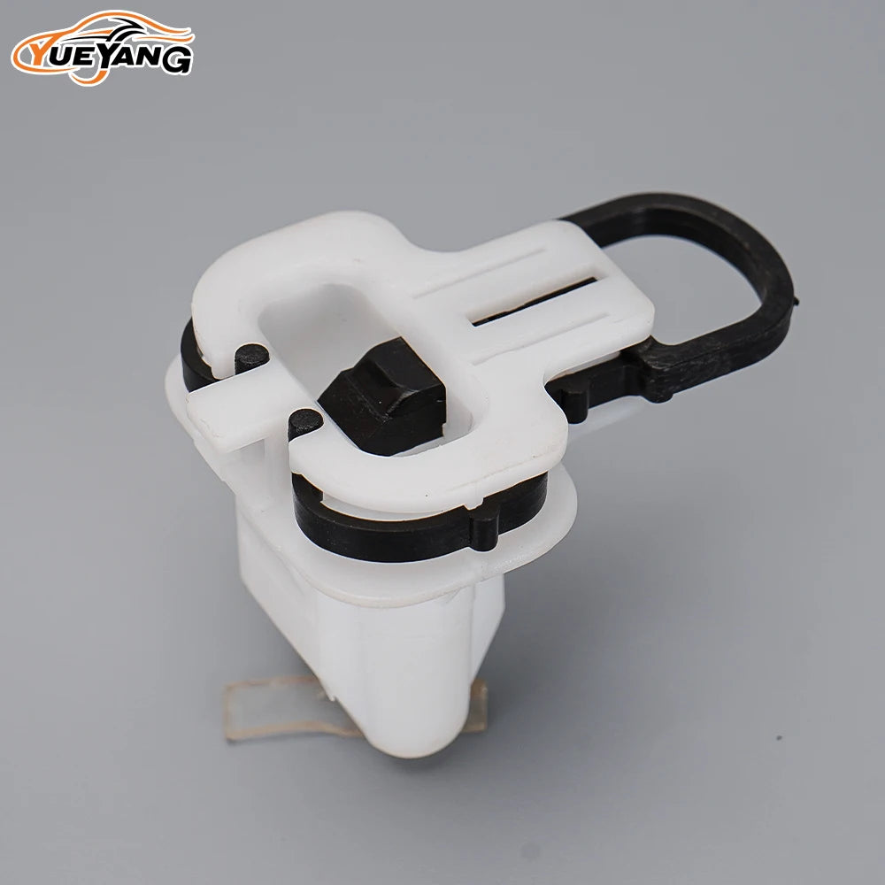 YUEYANG 88304-0M000 Rear Seat Cushion Clip for Nissan Cefiro A32 Infiniti FX35 G35 Car Accessories 8