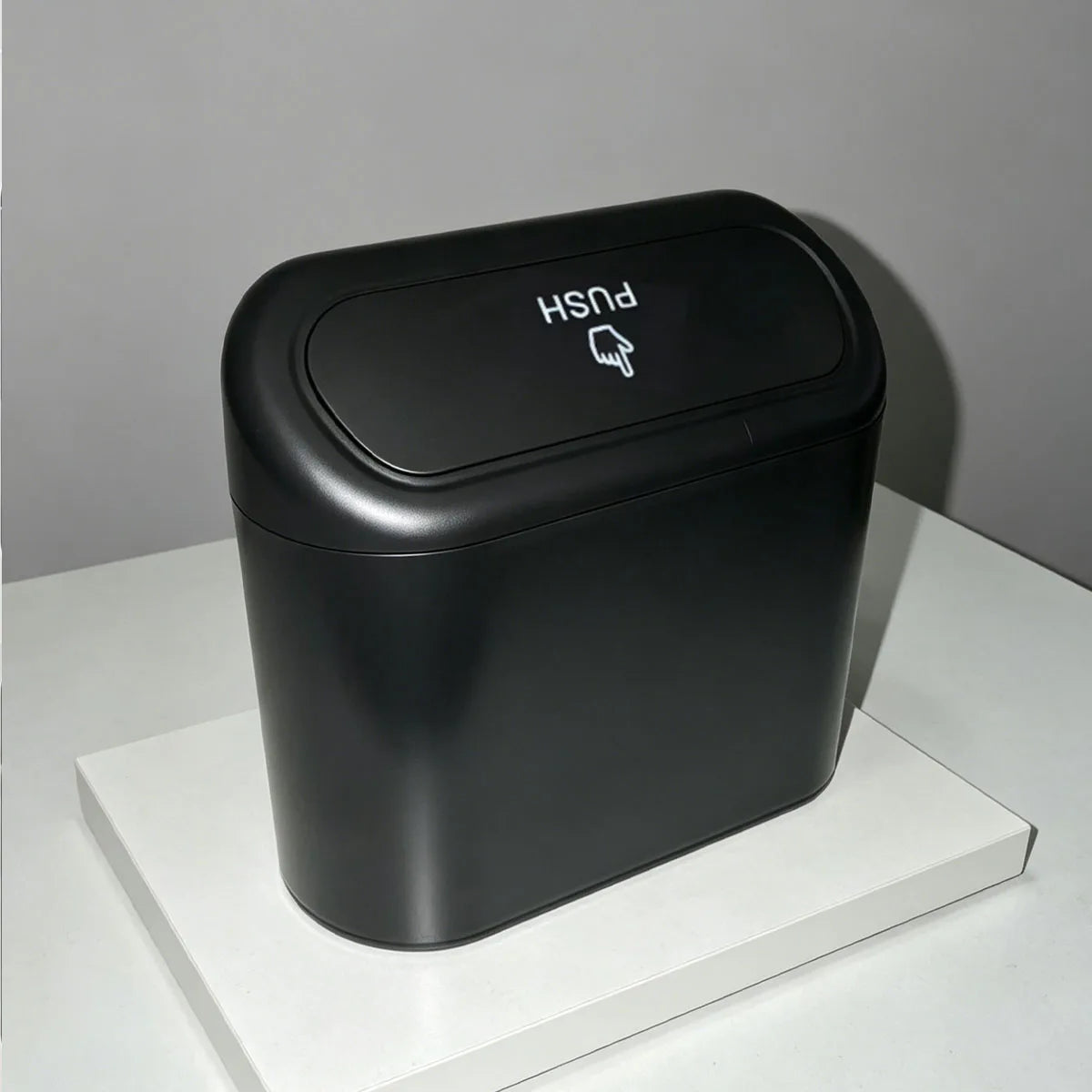 Car Trash Can, Mini Leakproof Trash Can for Car Desk, Thickened Garbage Bags Included, close-up view