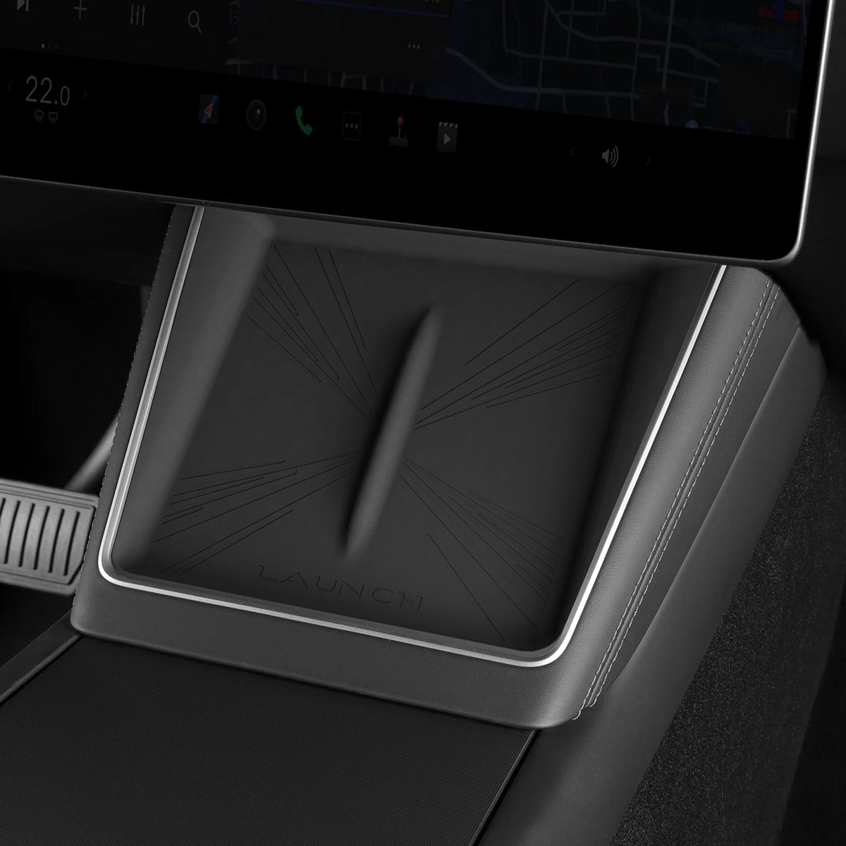 LUCKEASY for Tesla Model Y Juniper/Launch 2025 2026 Anti-skid Pad Wireless Charging P lifestyle view