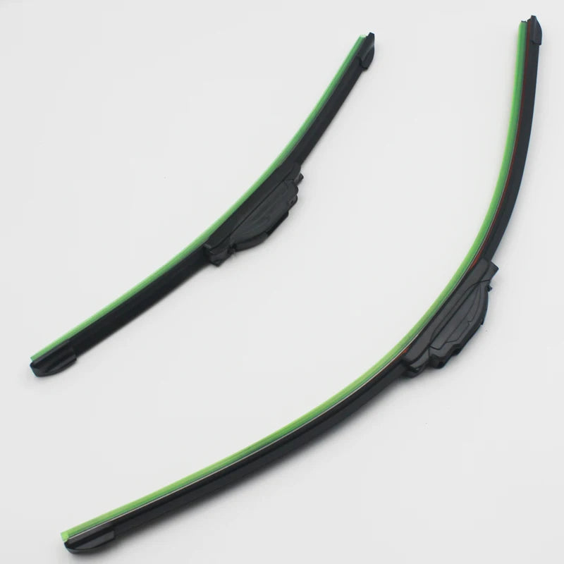 For Nissan Qashqai J11 2013-2020 Front Wiper Blades | Dual Rubber Beam lifestyle view