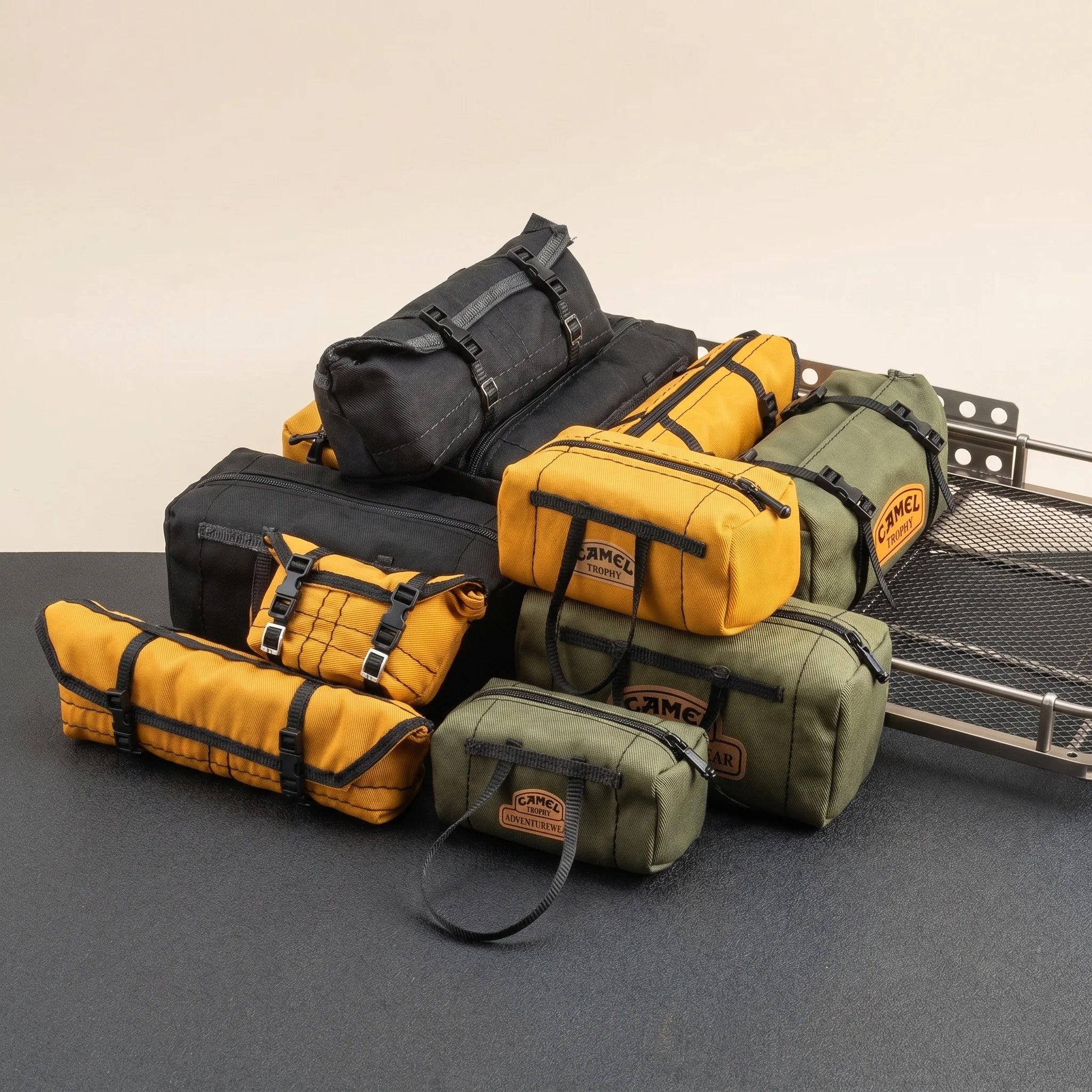 RC Crawler Roof Travel Bag Simulation Scale Luggage for SCX10 TRX4 WPL alternate view