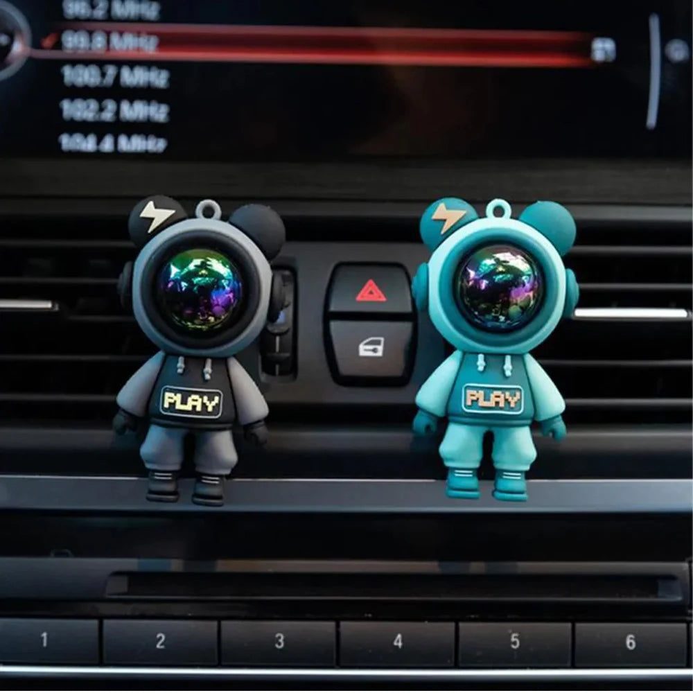 Car Air Outlet Perfume Clip Cartoon Astronaut Air Freshener Conditioning Air Outlet Arom detail view