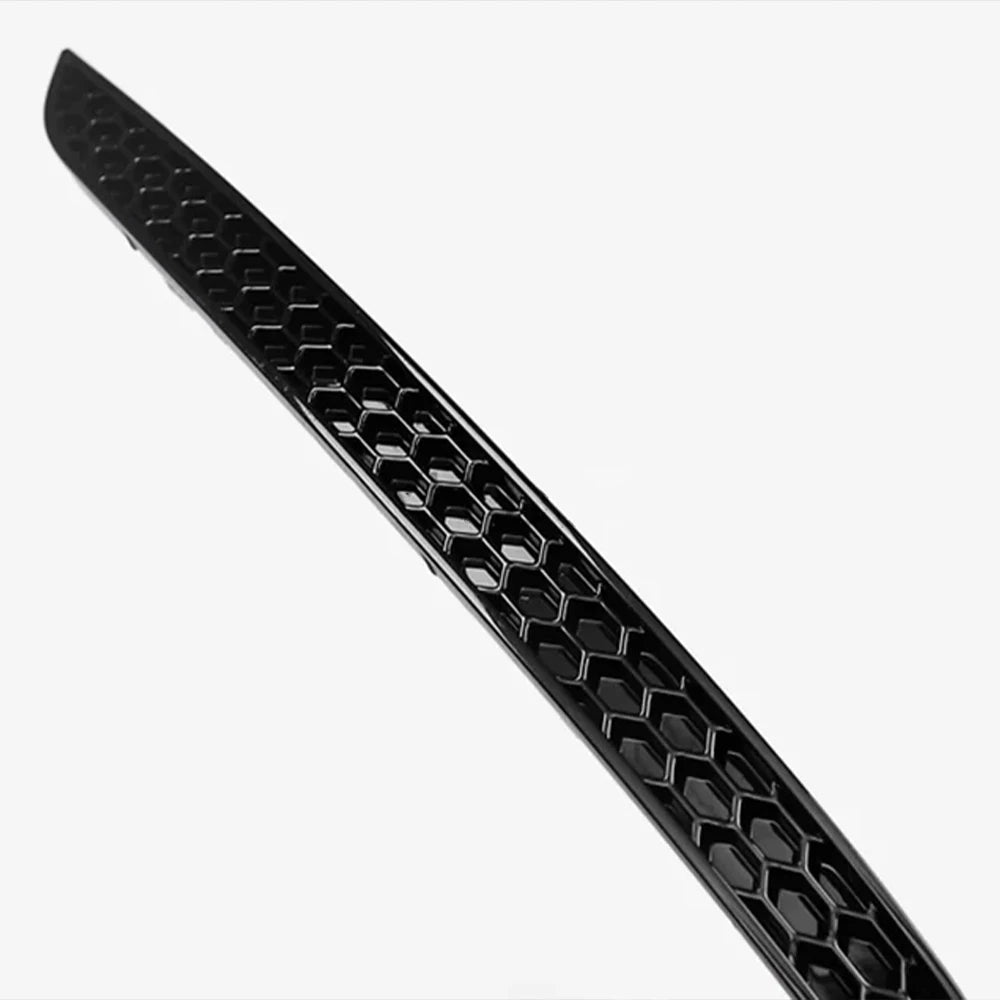 For VW Golf 8 MK8 Accessories 2020 2021 Honeycomb Style Rear Bumper Fog Light Lamp additional angle