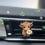Vent Air Fresheners For Vehicles Car Perfume Air Freshener Vent Clip 2D Acrylic Cute Highland Cow Shape Perfume Aromatherapy