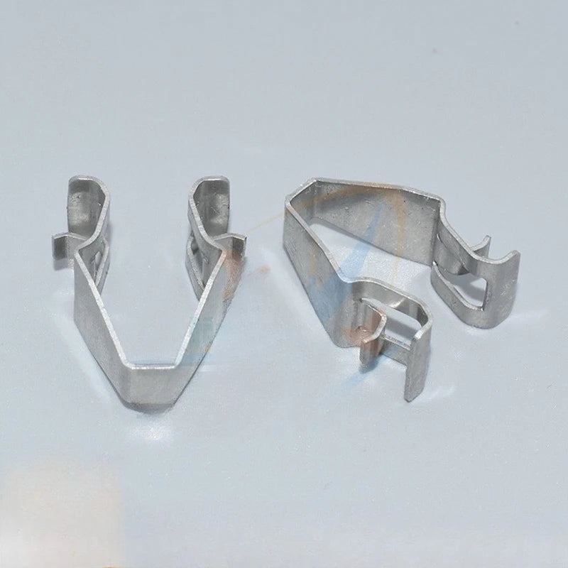 10PCS 6R0867633 Car Sun Visor Vanity Mirror Fixing Iron Fastener Clip Bracket for Volkswagen Passat Sagitar Beetle Scirocco