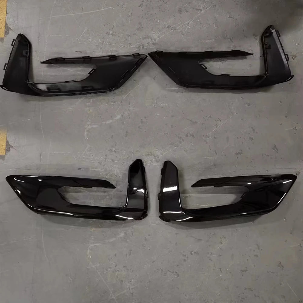 For Ford PUMA ST Line 2019-2024 Front Bumper Grille | Gloss Black ABS Fog Lamp Frame lifestyle view