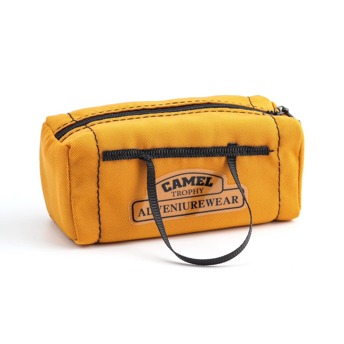 RC Crawler Roof Travel Bag Simulation Scale Luggage for SCX10 TRX4 WPL lifestyle view