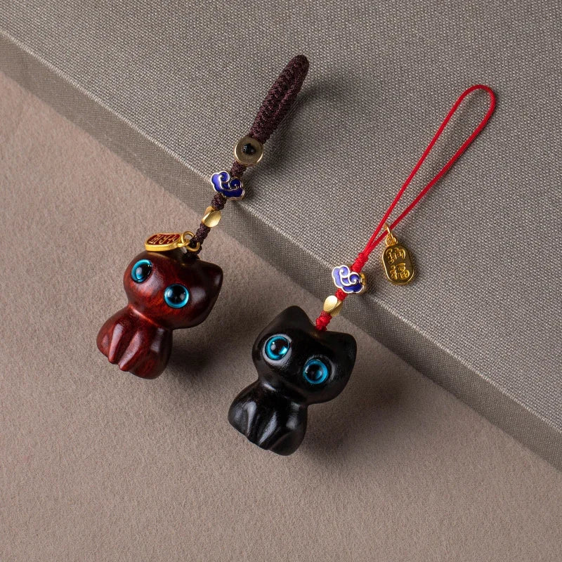 Cat Car Keychain, Cute Phone Chain Pendant, Black/Purple close-up view